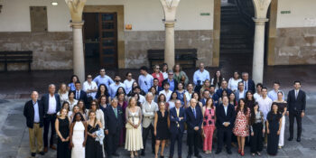 23/06/26 OVIEDO.ENTREGA DE DIPLOMAS PROGRAMA MENTORING DE COMPROMISO ASTURIAS XXI EN LA UNIVERSIDAD.FOTO:PABLO LORENZANA..........................